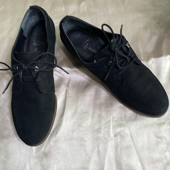 Franco Sarto Artists Collection Black Suede Women Loafers Size 8 - Picture 2 of 8